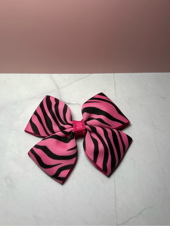Accessories - 🩷 Pink Zebra Print Hair Bow 🦓
